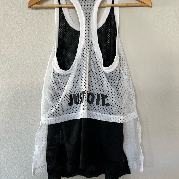 Like New! Nike Muscle 💪🏼 Tank! - Picture 5 of 7